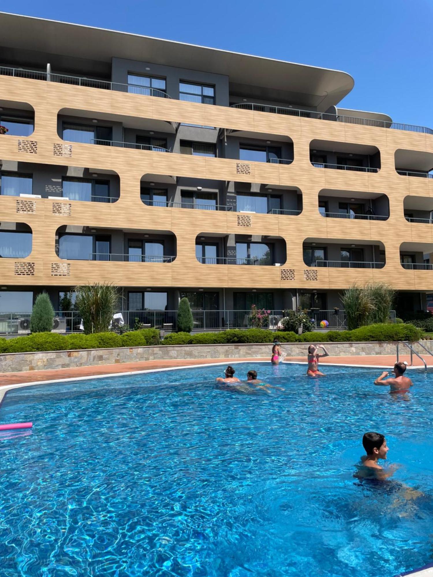 Freddo Apartment - Coral Residence Complex With Parking & Pool Варна Экстерьер фото
